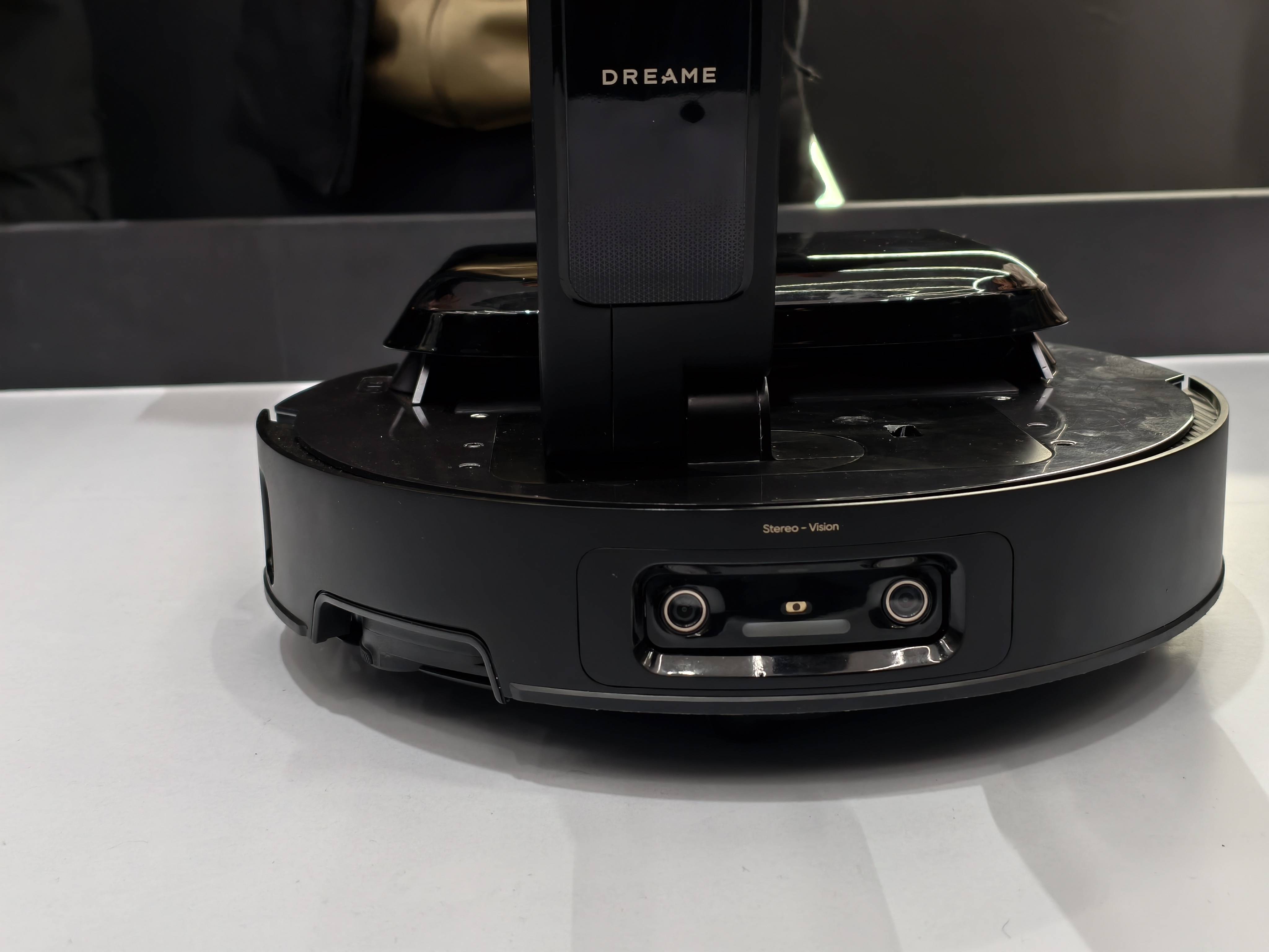 Dreame L40 Ultra Review: The Robot Vacuum That Cleans Itself Completely
